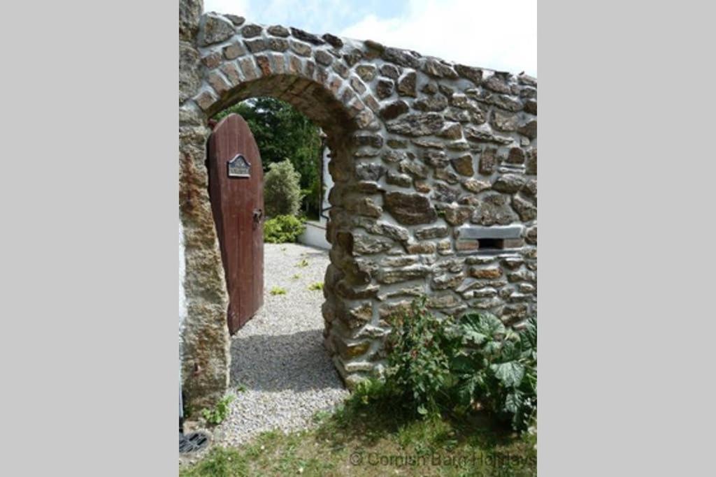The Snug At Cornish Barn Holidays トルーロー エクステリア 写真