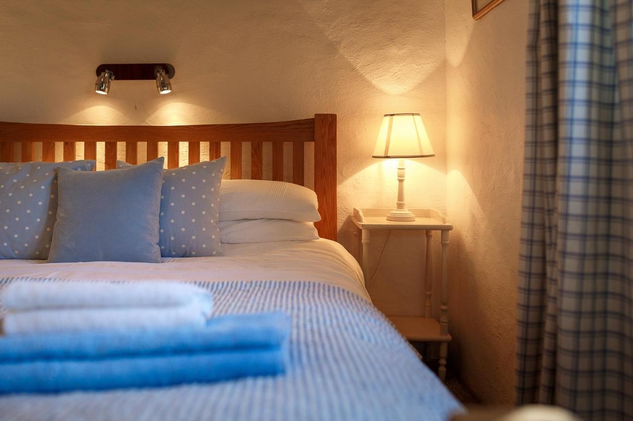 The Snug At Cornish Barn Holidays トルーロー エクステリア 写真