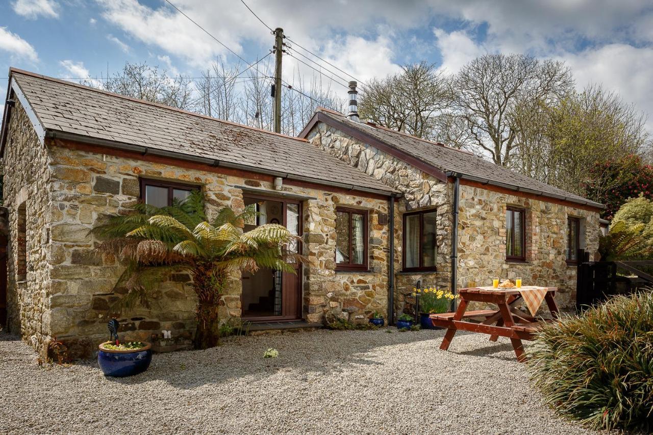 The Snug At Cornish Barn Holidays トルーロー エクステリア 写真